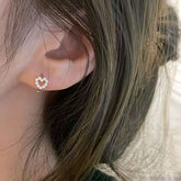 Heart-Glow Mini Huggies Solid 14 K / 18 K Gold Pavé Heart Lab-Grown Diamond Earrings
